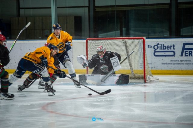 Photo hockey match Mont-Blanc - Villard-de-Lans le 09/09/2026