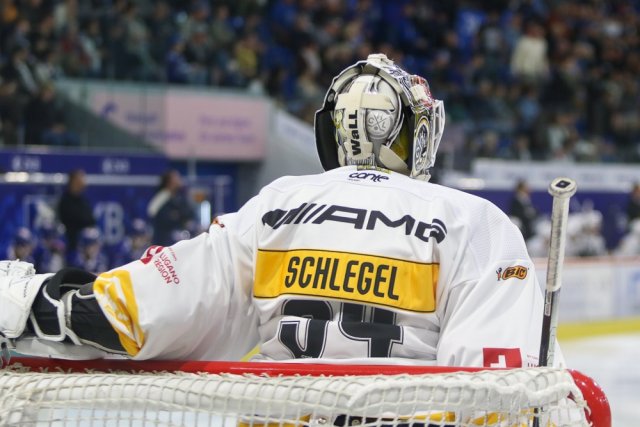 Photo hockey match Kloten - Lugano le 18/09/2026