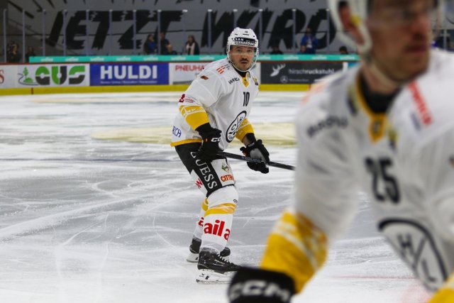 Photo hockey match Kloten - Lugano le 18/09/2026