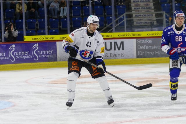 Photo hockey match Kloten - Fribourg le 02/10/2026
