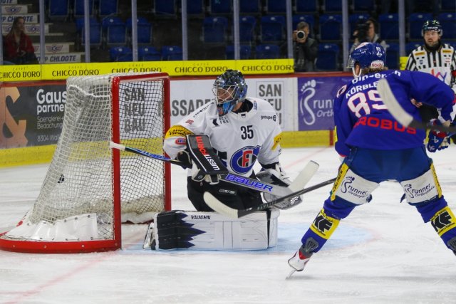Photo hockey match Kloten - Fribourg le 02/10/2026