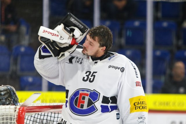 Photo hockey match Kloten - Fribourg le 02/10/2026