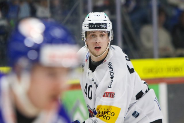 Photo hockey match Kloten - Fribourg le 02/10/2026