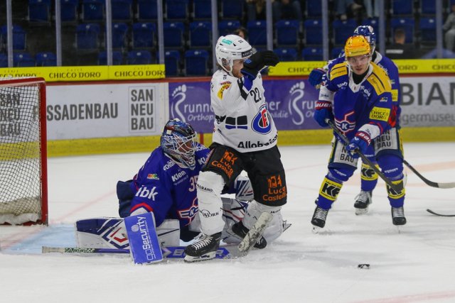 Photo hockey match Kloten - Fribourg le 02/10/2026