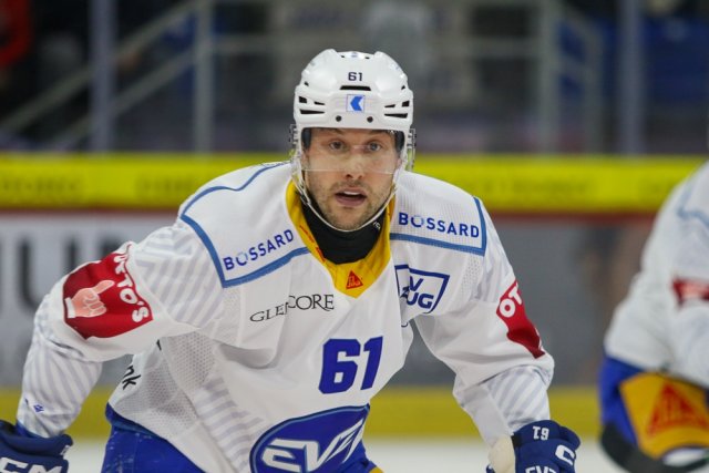 Photo hockey match Kloten - Zug le 11/10/2026