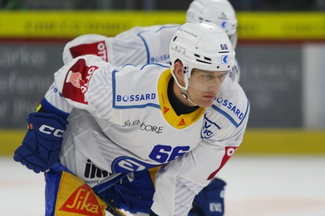 Photo hockey match Kloten - Zug le 11/10/2026