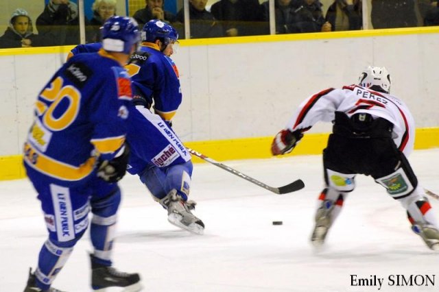 Photo hockey match Dijon  - Briançon  le 12/12/2009