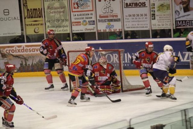 Photo hockey match Morzine-Avoriaz - Chamonix  le 29/12/2009