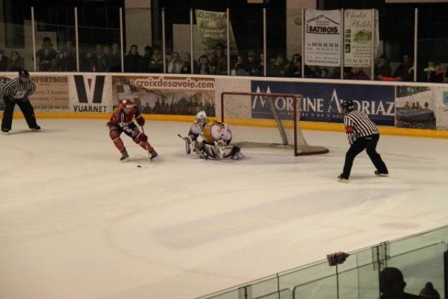 Photo hockey match Morzine-Avoriaz - Chamonix  le 29/12/2009