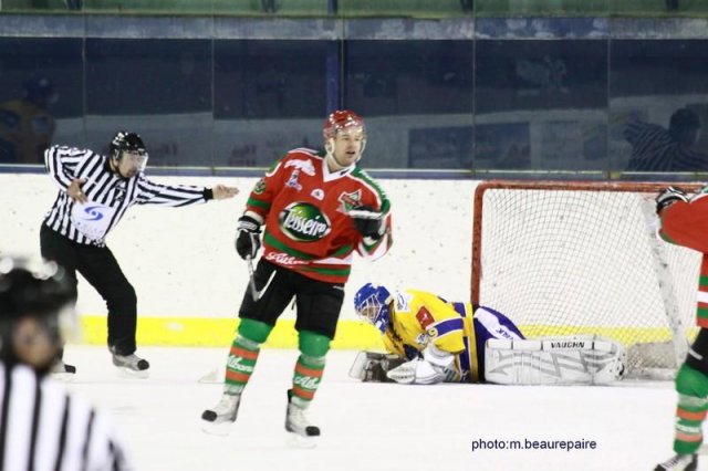 Photo hockey match Mont-Blanc - Dijon  le 02/01/2010