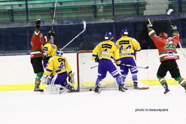 Photo hockey match Mont-Blanc - Dijon  le 02/01/2010