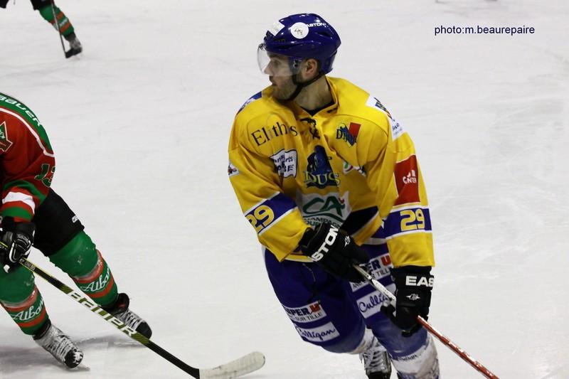 Mont-Blanc 5 - 2 Dijon 
