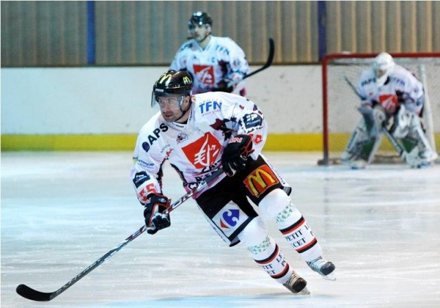 Photo hockey match Neuilly/Marne - Amiens  le 02/01/2010