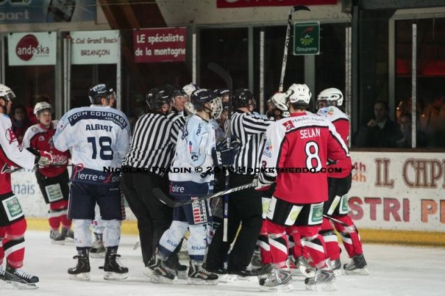 Photo hockey match Briançon  - Angers  le 16/01/2010
