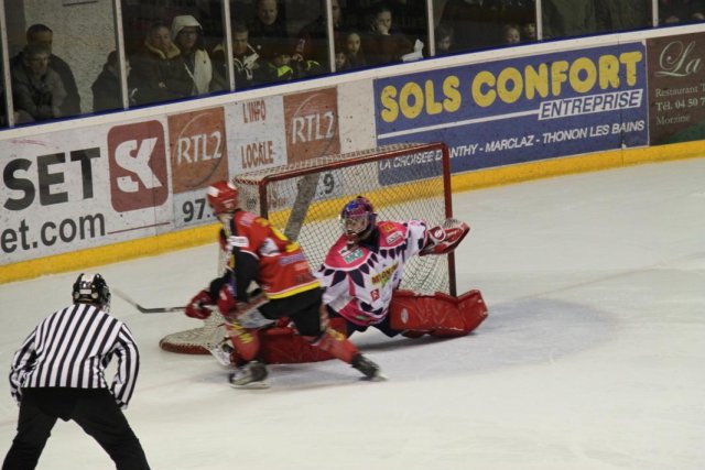 Photo hockey match Morzine-Avoriaz - Epinal  le 20/02/2010