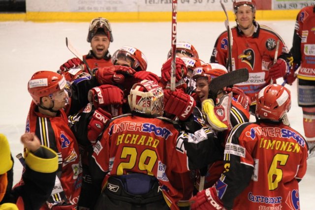 Photo hockey match Morzine-Avoriaz - Epinal  le 20/02/2010