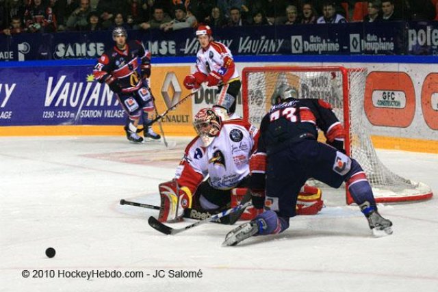 Photo hockey match Grenoble  - Morzine-Avoriaz le 23/02/2010