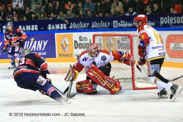 Photo hockey match Grenoble  - Morzine-Avoriaz le 23/02/2010