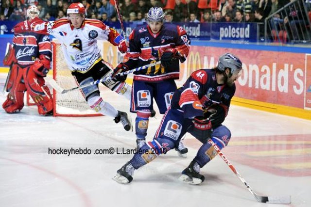 Photo hockey match Grenoble  - Morzine-Avoriaz le 23/02/2010