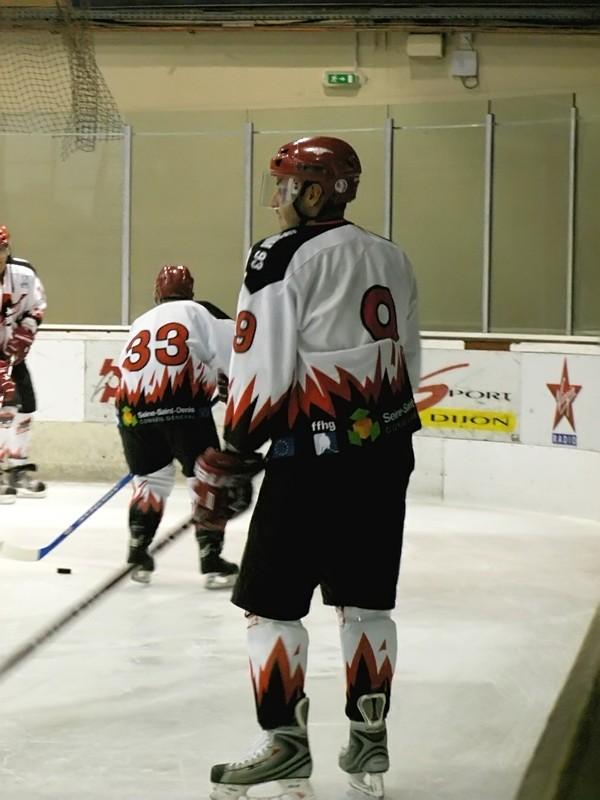 Amical : Dijon - Neuilly   — Reportage