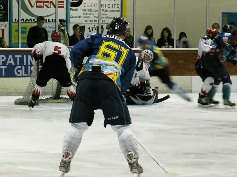 Amical : Dijon - Neuilly   — Reportage
