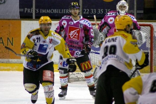 Photo hockey match Amiens  - Strasbourg  le 02/03/2010