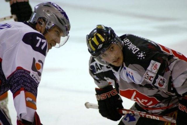 Photo hockey match Amiens  - Grenoble  le 16/03/2010