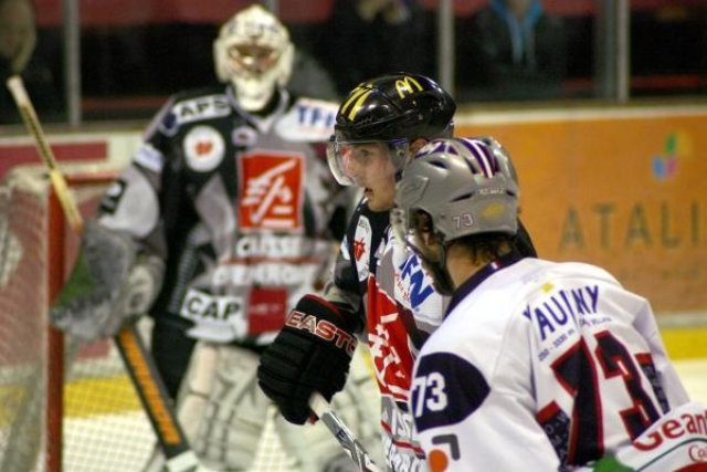 Photo hockey match Amiens  - Grenoble  le 16/03/2010