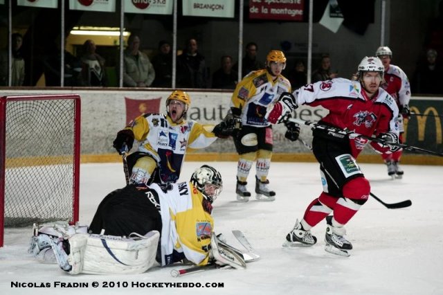 Photo hockey match Briançon  - Strasbourg  le 17/03/2010