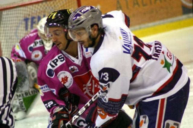 Photo hockey match Amiens  - Grenoble  le 17/03/2010