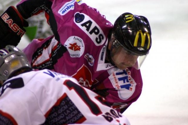 Photo hockey match Amiens  - Grenoble  le 17/03/2010
