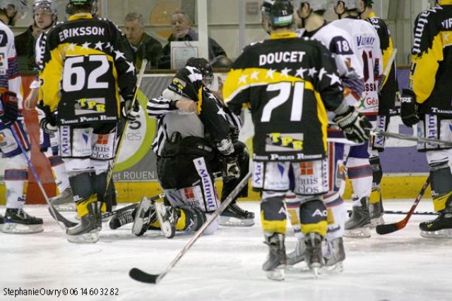 Photo hockey match Rouen - Grenoble  le 27/03/2010