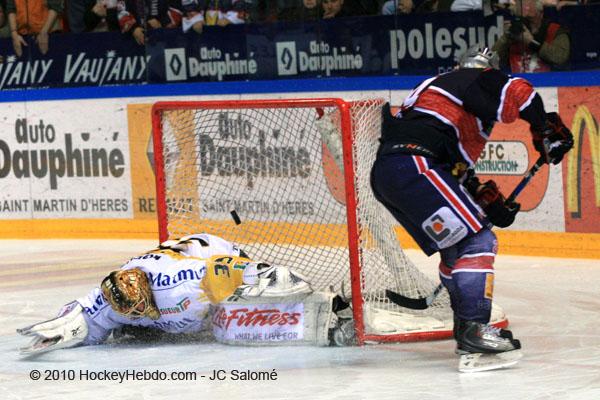 Grenoble  2 - 3 Rouen