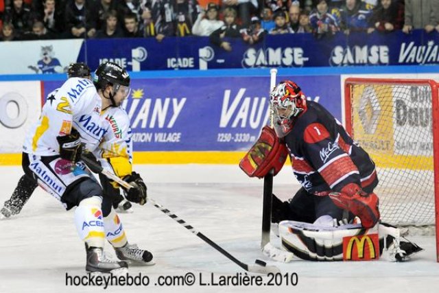 Photo hockey album Play-off(1/2 finale) grenoble-rouen(M3)