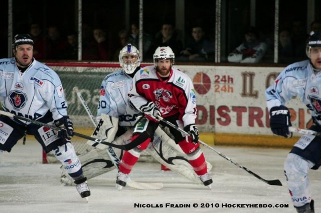 Photo hockey match Briançon  - Angers  le 03/04/2010