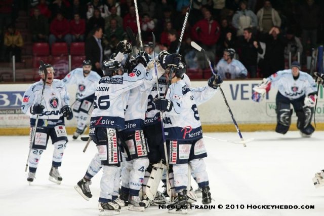 Photo hockey match Briançon  - Angers  le 03/04/2010