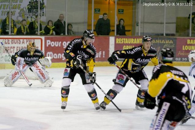 Photo hockey match Rouen - Angers  le 06/04/2010