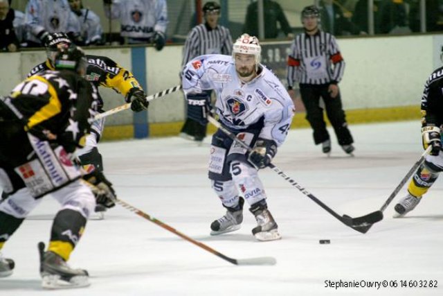 Photo hockey match Rouen - Angers  le 06/04/2010
