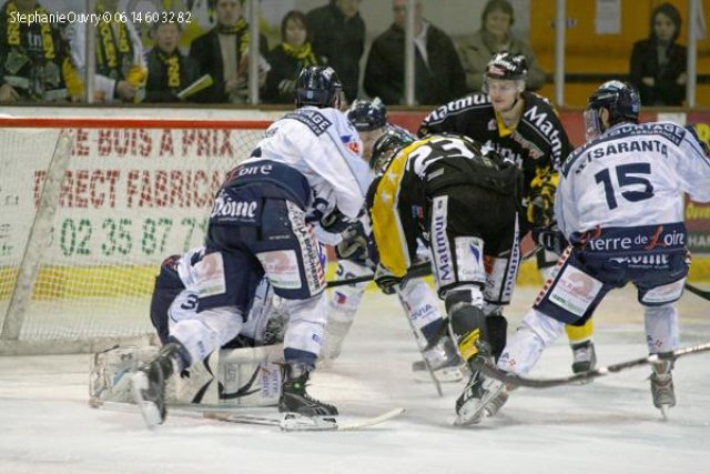 Photo hockey match Rouen - Angers  le 06/04/2010