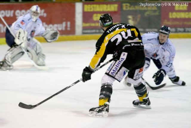 Photo hockey match Rouen - Angers  le 06/04/2010