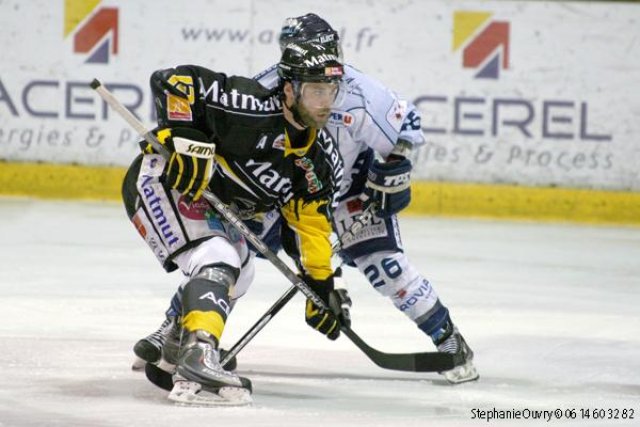 Photo hockey match Rouen - Angers  le 06/04/2010