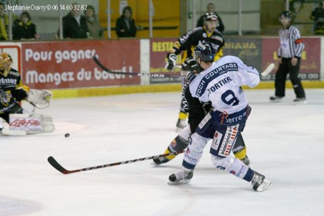 Photo hockey match Rouen - Angers  le 06/04/2010