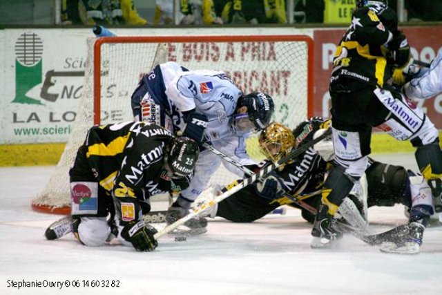 Photo hockey match Rouen - Angers  le 06/04/2010