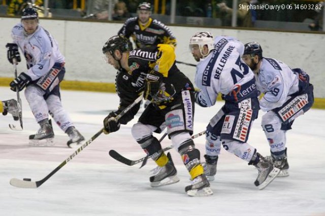 Photo hockey match Rouen - Angers  le 07/04/2010