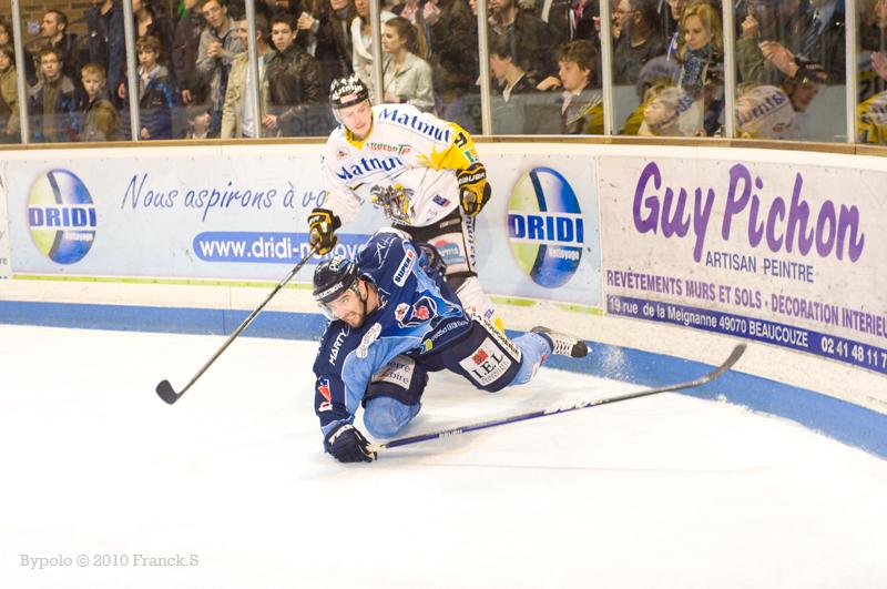 Angers  2 - 4 Rouen