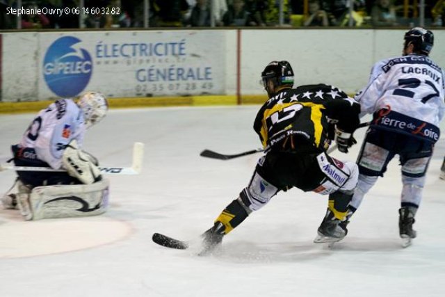 Photo hockey match Rouen - Angers  le 13/04/2010