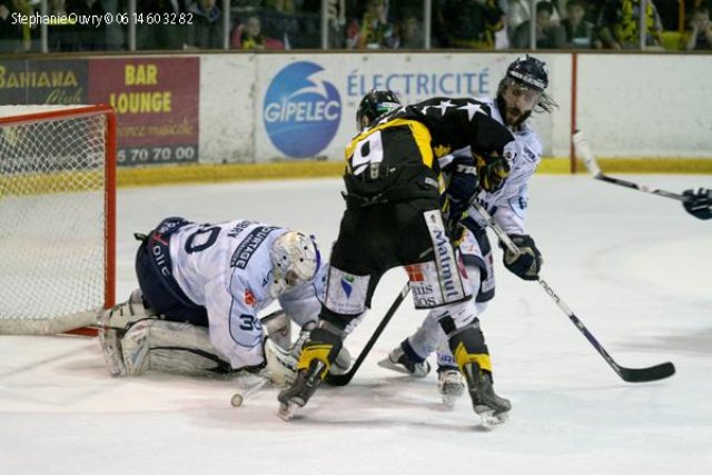 Photo hockey match Rouen - Angers  le 13/04/2010
