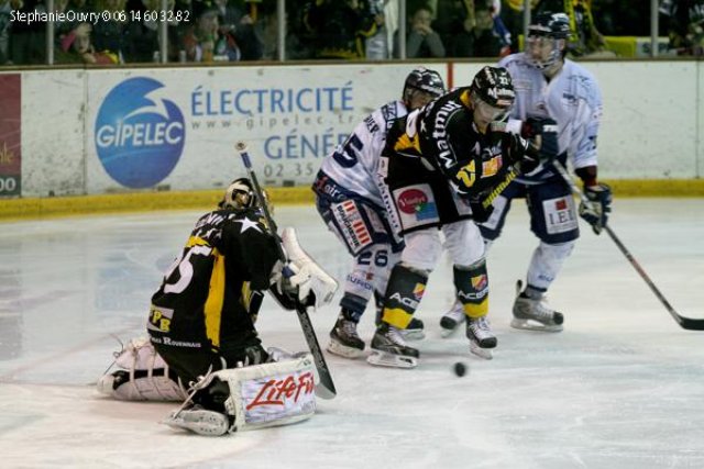 Photo hockey match Rouen - Angers  le 13/04/2010