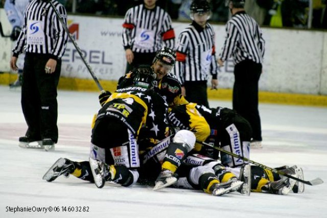Photo hockey match Rouen - Angers  le 13/04/2010
