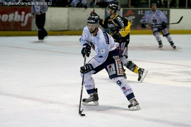Photo hockey match Rouen - Angers  le 13/04/2010